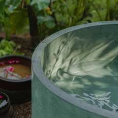 Aura Outdoor Bathtub