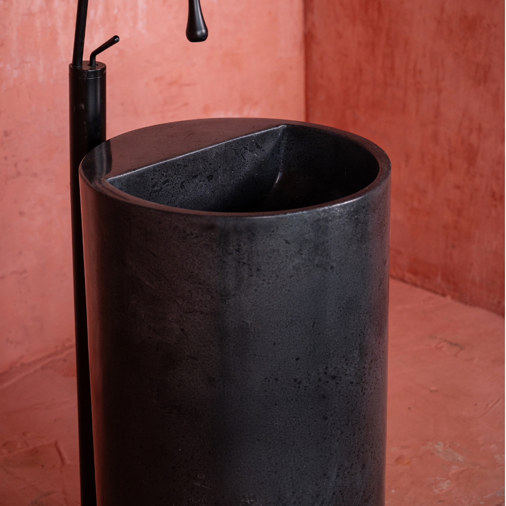 Tube II pedestal basin